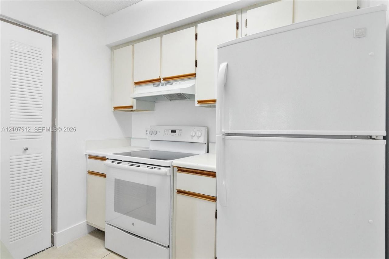 540 S Park Rd , Unit 112-9, Hollywood, FL 33021 Photo
