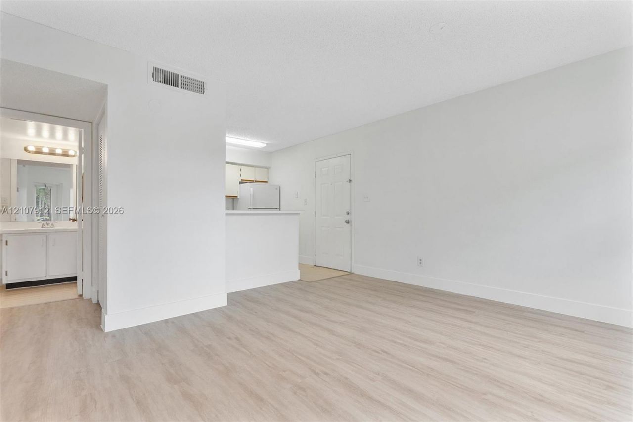540 S Park Rd , Unit 112-9, Hollywood, FL 33021 Photo