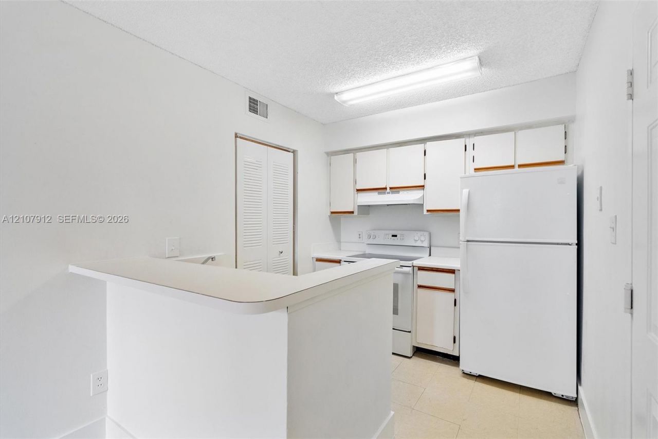 540 S Park Rd , Unit 112-9, Hollywood, FL 33021 Photo