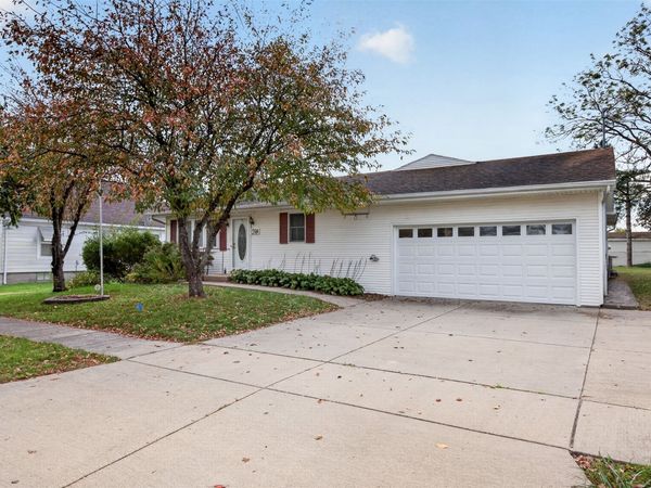 1704 Linden Street , Dallas Center, IA 50063