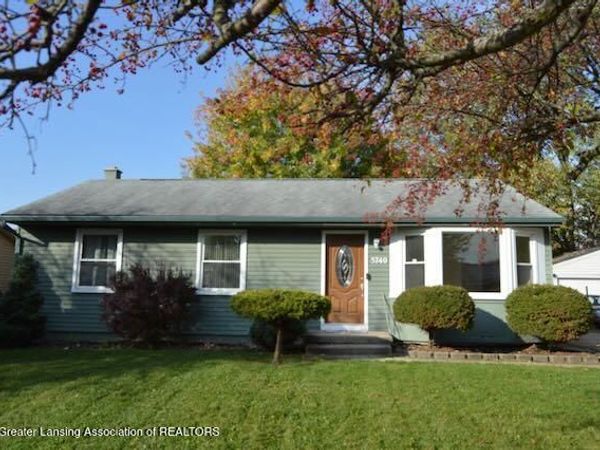 5740 Annapolis Drive, Lansing, MI 48911