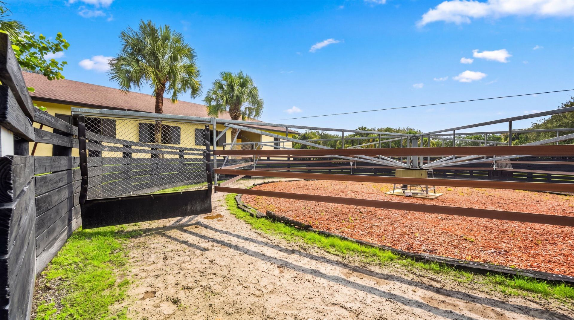 4980 Stables Way, Wellington, FL 33414 Photo
