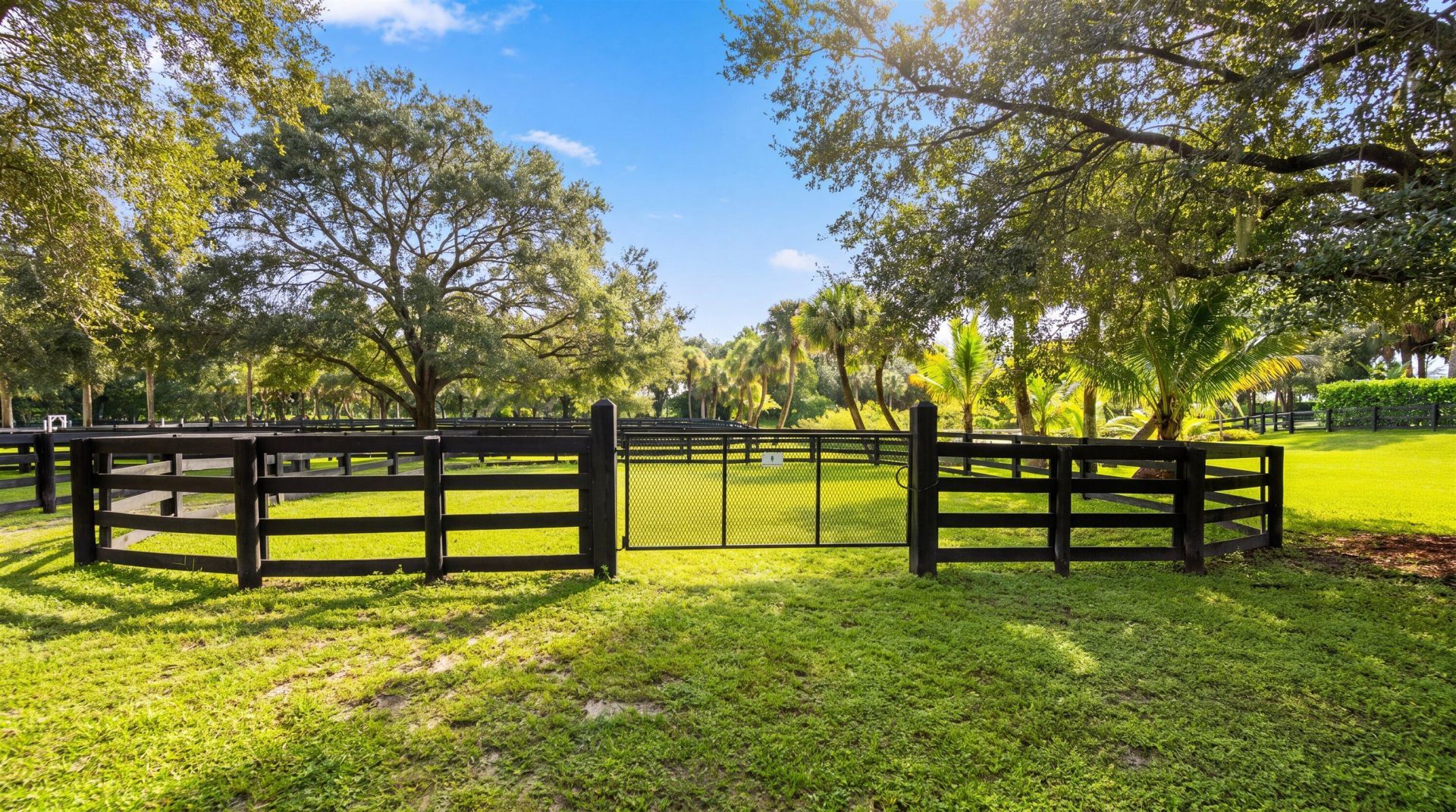 4980 Stables Way, Wellington, FL 33414 Photo