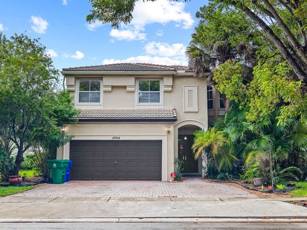 4904 SW 164th Avenue, Miramar, FL 33027