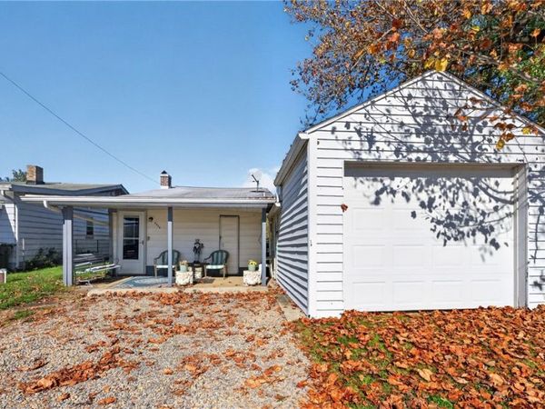 2839 Riverside Park Road SE, Uhrichsville, OH 44683