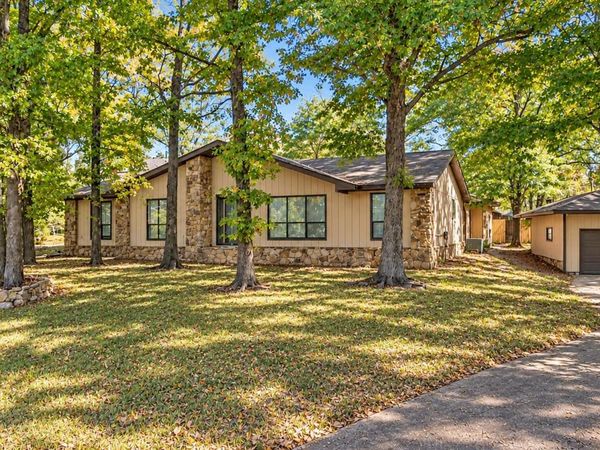 2302 HAWKSMOOR PL, Memphis, TN 38016