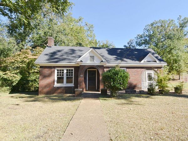 603 Cleveland St., New Albany, MS 38652