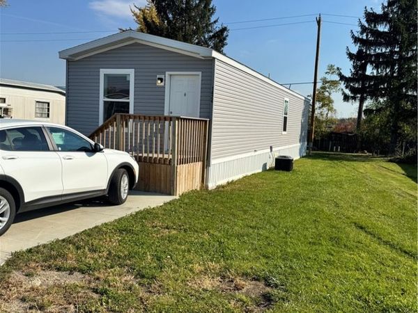 1424 East Drive Drive , Alden, NY 14004