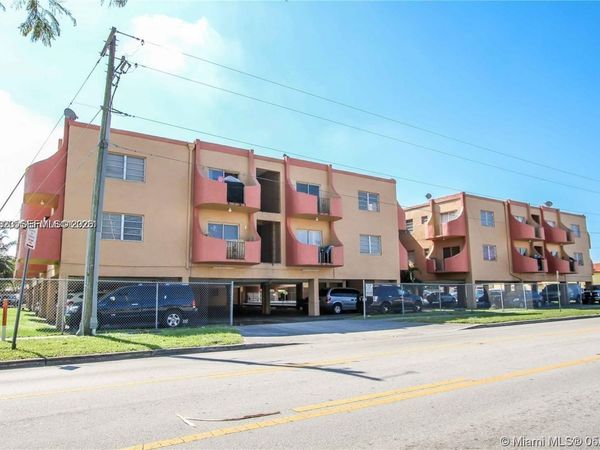 3675 W 11th Ave , Unit 220, Hialeah, FL 33012