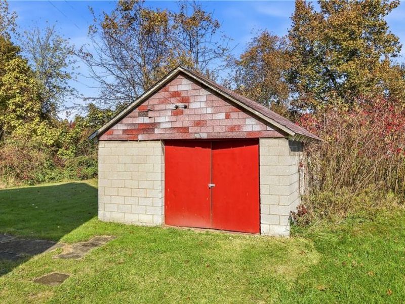 264 Valley Drive, Youngstown, OH 44505 Photo 31