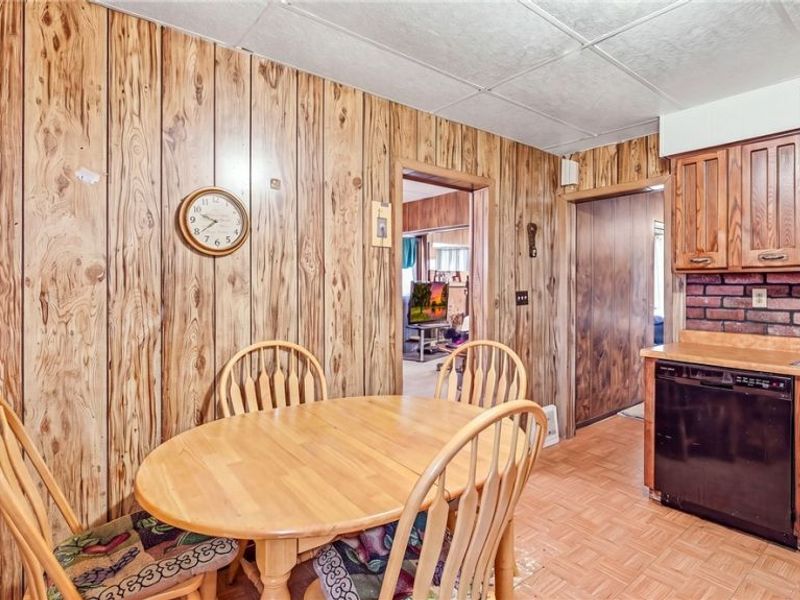 264 Valley Drive, Youngstown, OH 44505 Photo 5