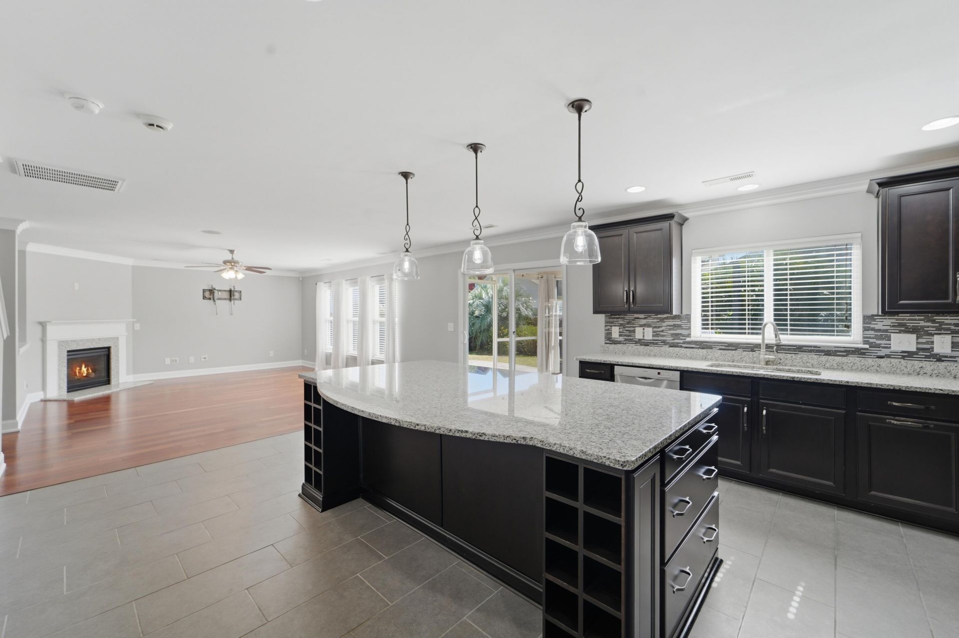 351 Albrighton Way Photo 12
