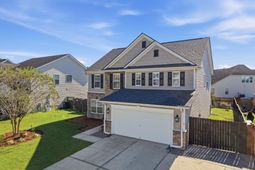 351 Albrighton Way photo 4