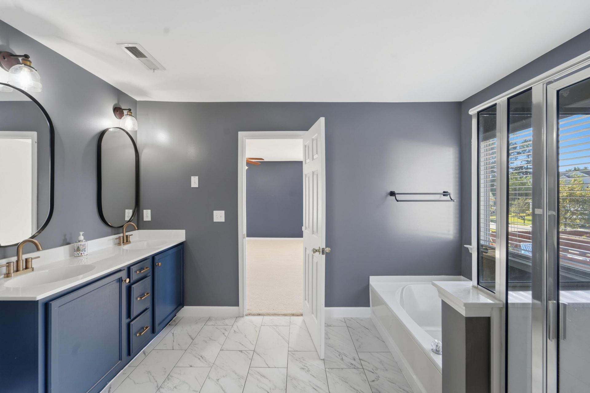 351 Albrighton Way Photo 26