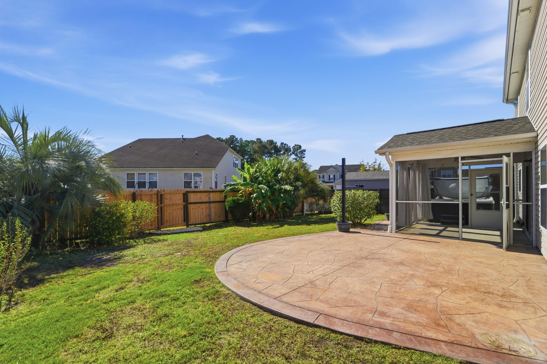 351 Albrighton Way Photo 40