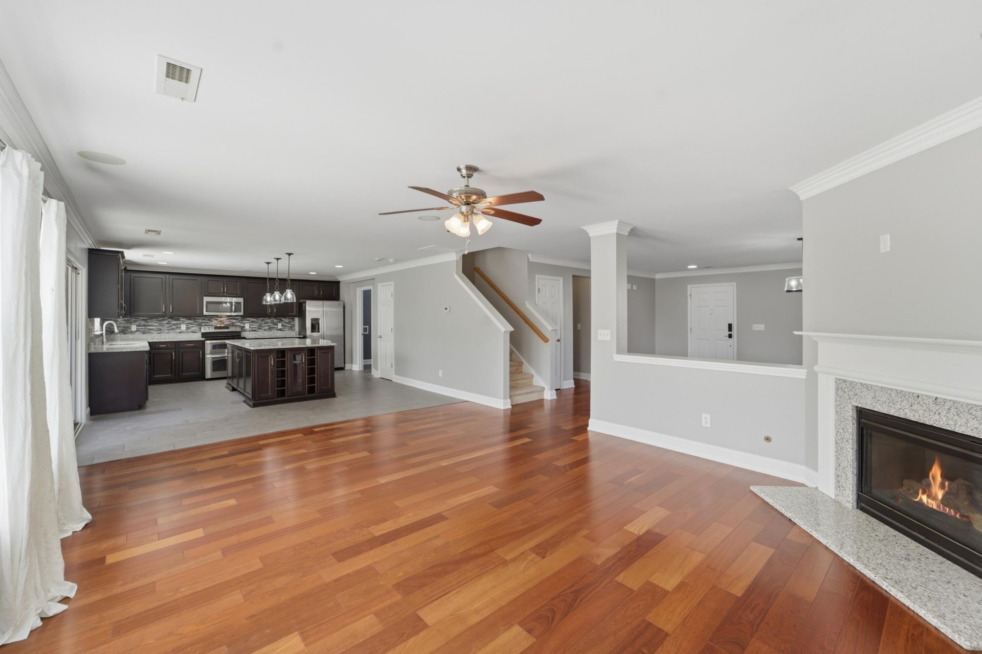351 Albrighton Way Photo 9
