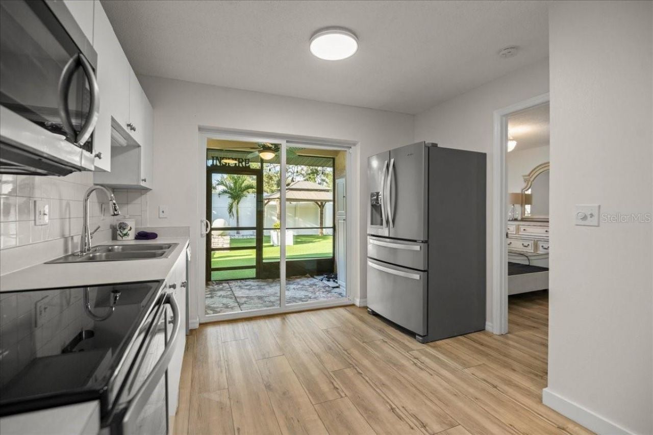 2201 54th Avenue Drive W, Bradenton, FL 34207 Photo