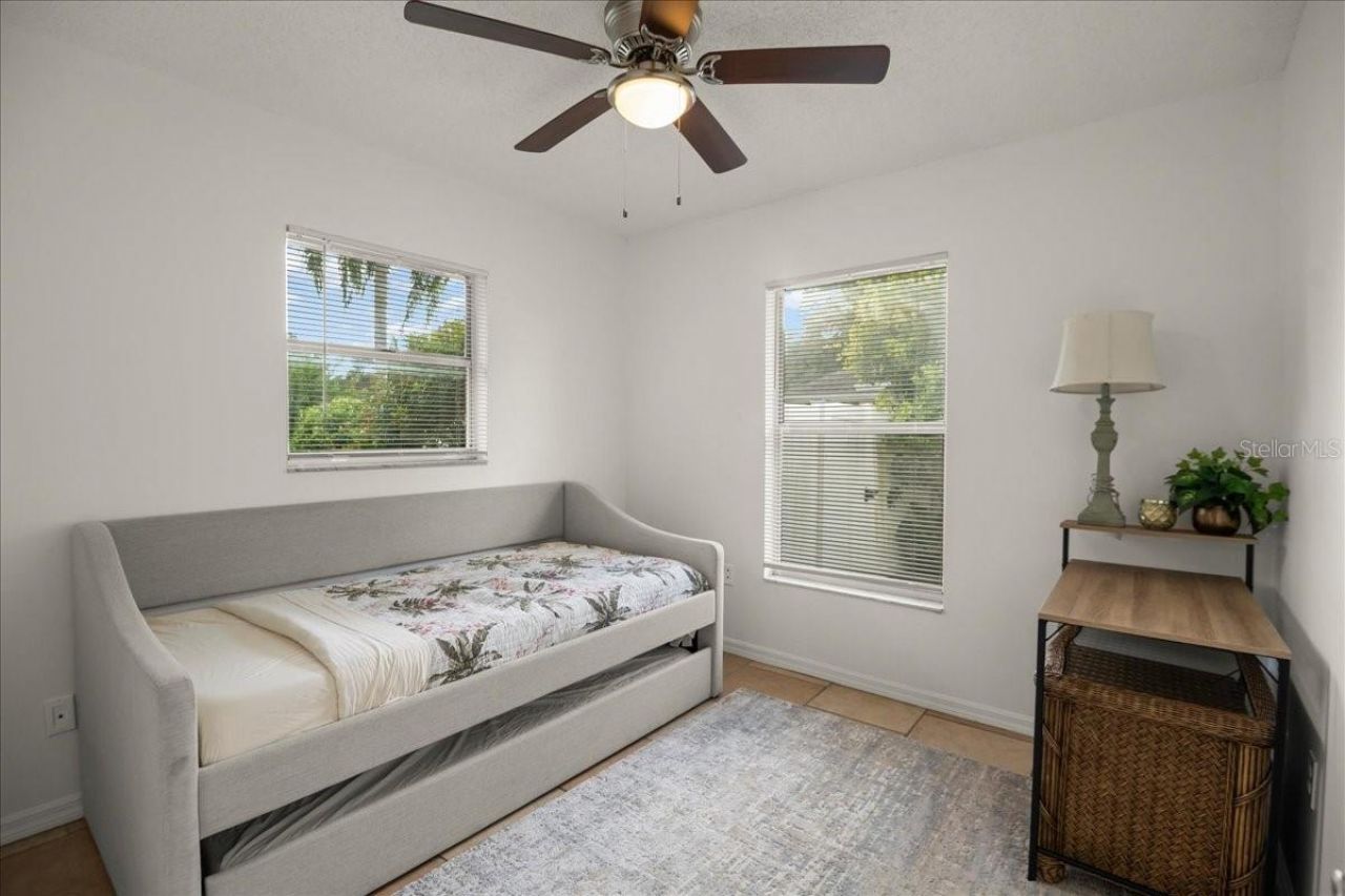 2201 54th Avenue Drive W, Bradenton, FL 34207 Photo