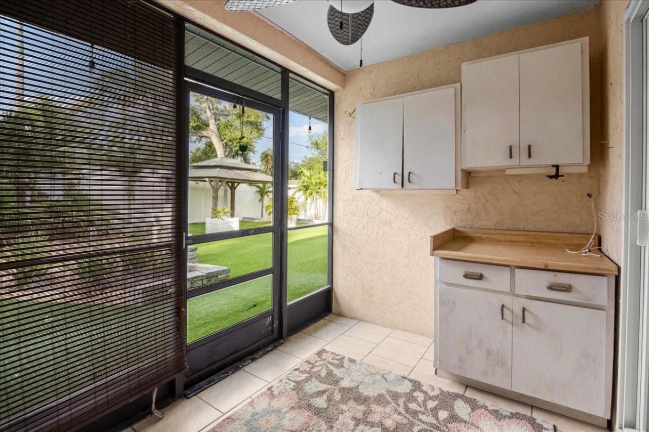 2201 54th Avenue Drive W, Bradenton, FL 34207 Photo