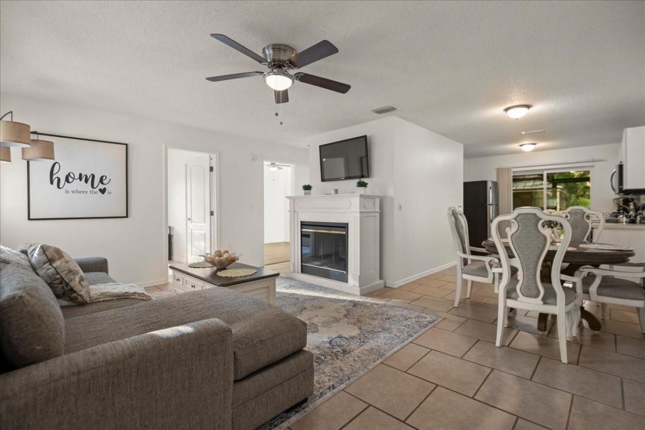 2201 54th Avenue Drive W, Bradenton, FL 34207 Photo