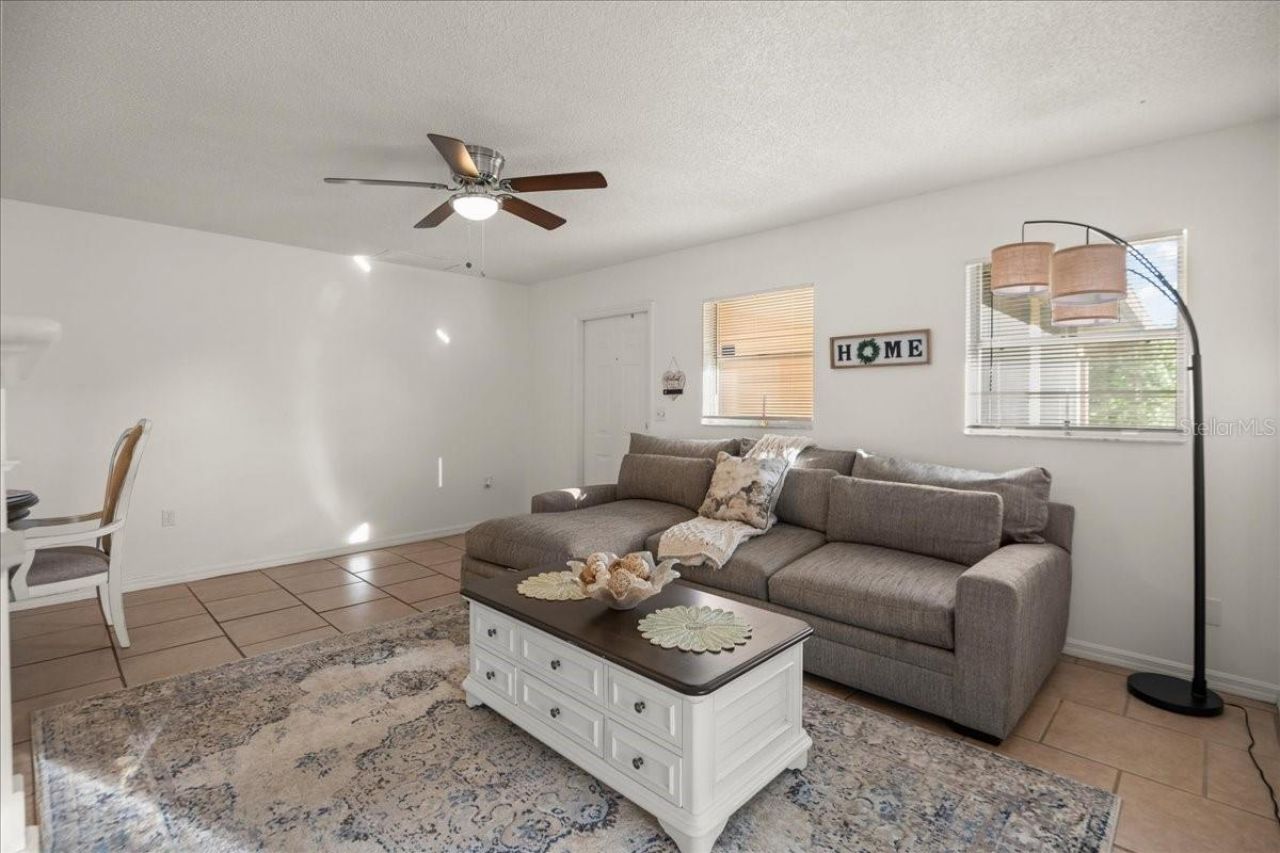 2201 54th Avenue Drive W, Bradenton, FL 34207 Photo