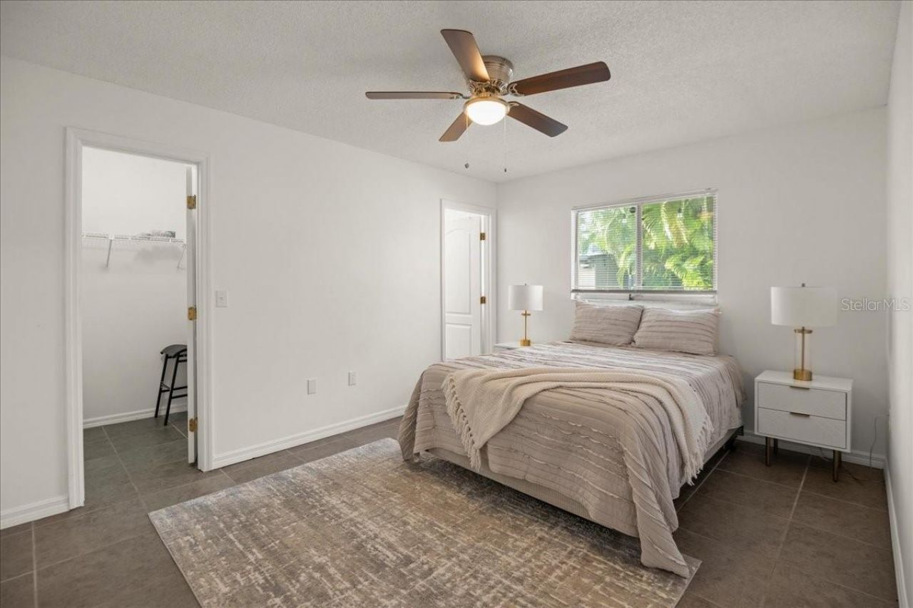 2201 54th Avenue Drive W, Bradenton, FL 34207 Photo