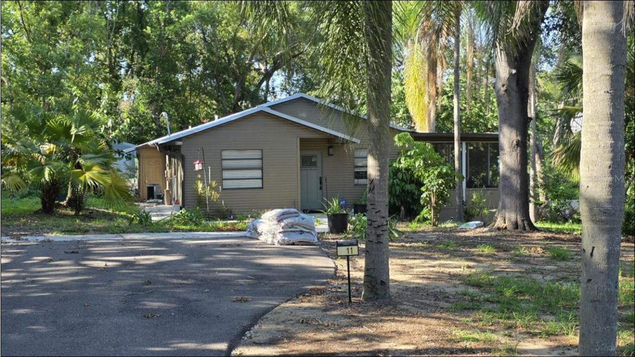 807 S Kings Avenue , Brandon, FL 33511 Photo