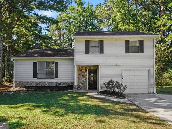 6915 Cainwood Drive, Atlanta, GA 30349