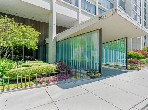 Main Photo