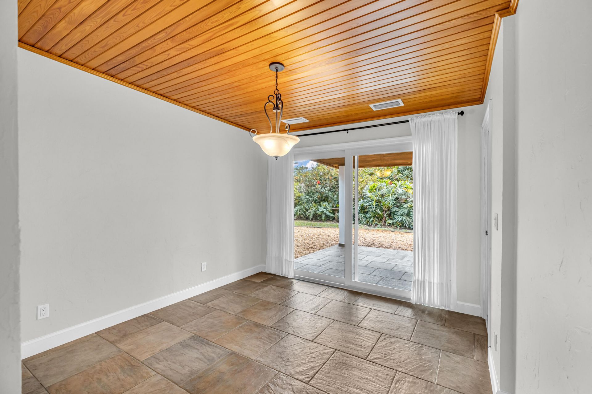 230 Beverly Road, West Palm Beach, FL 33405 Photo