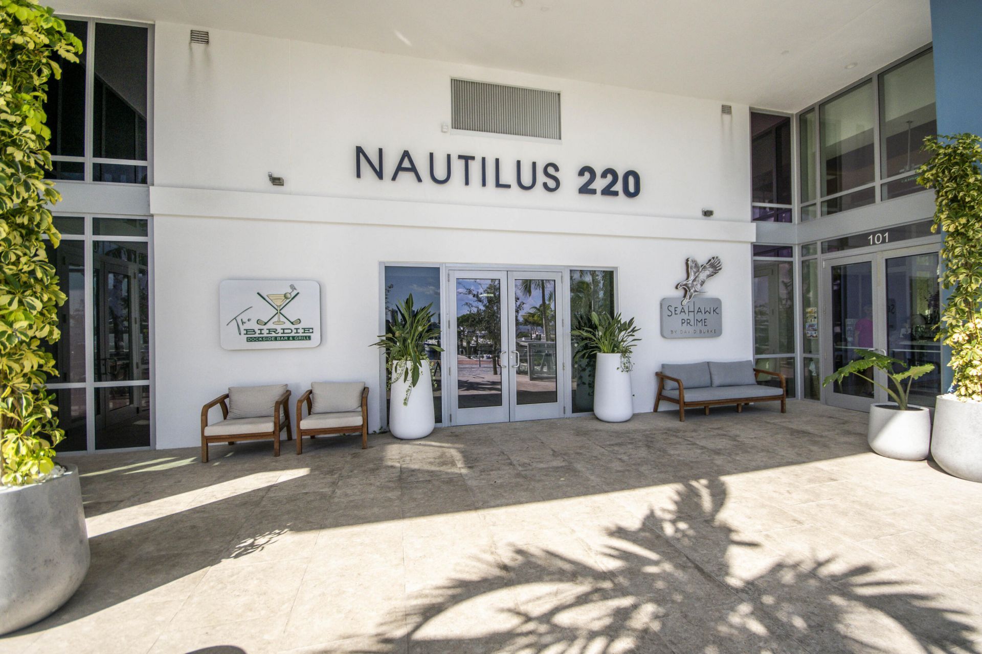 220 Lake Shore Drive, Unit 813, West Palm Beach, FL 33403 Photo