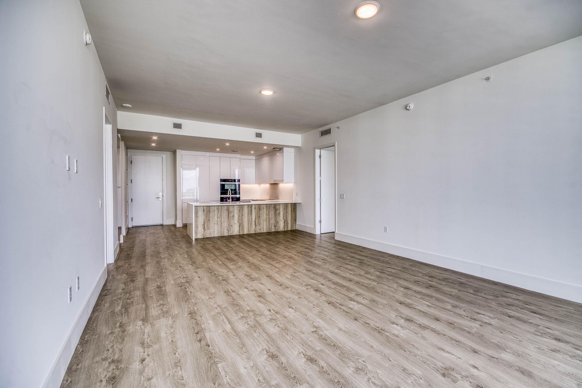 220 Lake Shore Drive, Unit 813, West Palm Beach, FL 33403 Photo