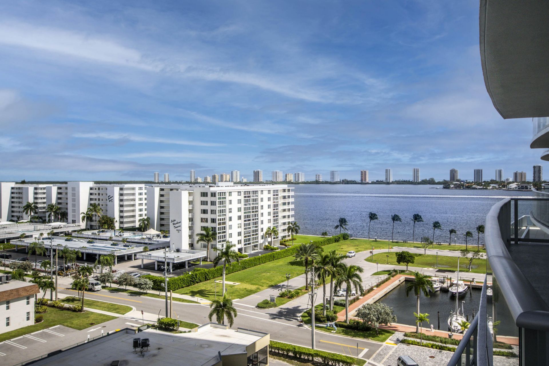 220 Lake Shore Drive, Unit 813, West Palm Beach, FL 33403 Photo