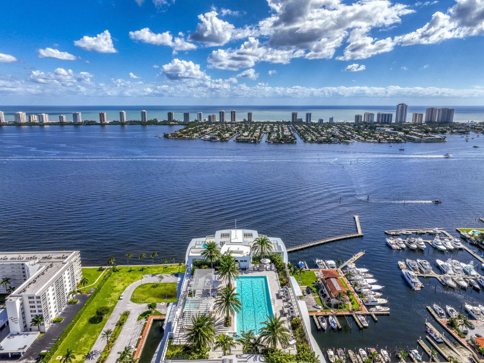 220 Lake Shore Drive, Unit 813, West Palm Beach, FL 33403 Photo