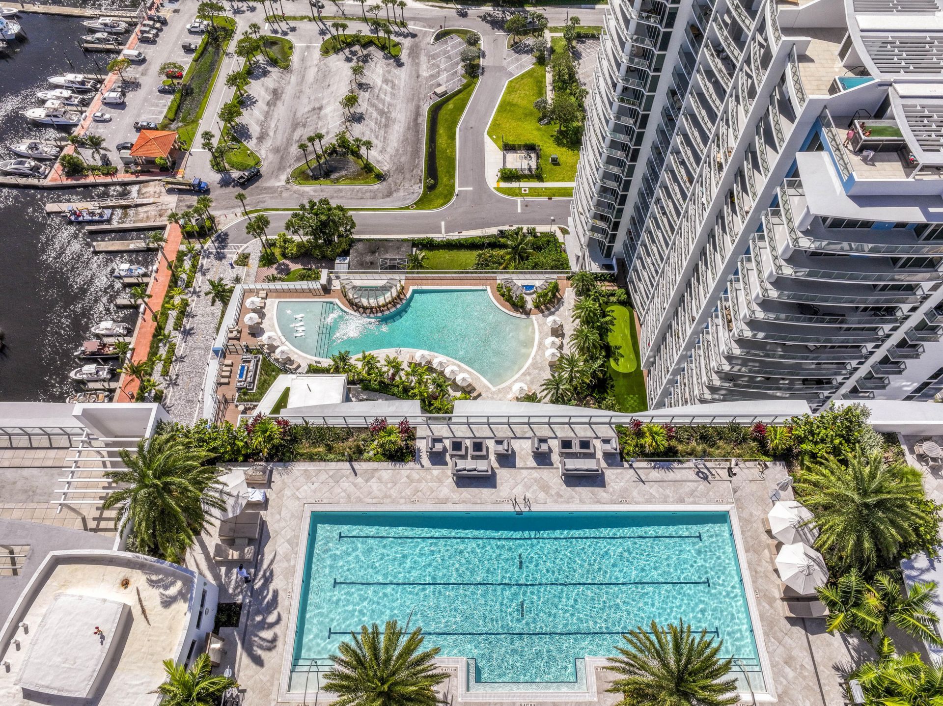 220 Lake Shore Drive, Unit 813, West Palm Beach, FL 33403 Photo