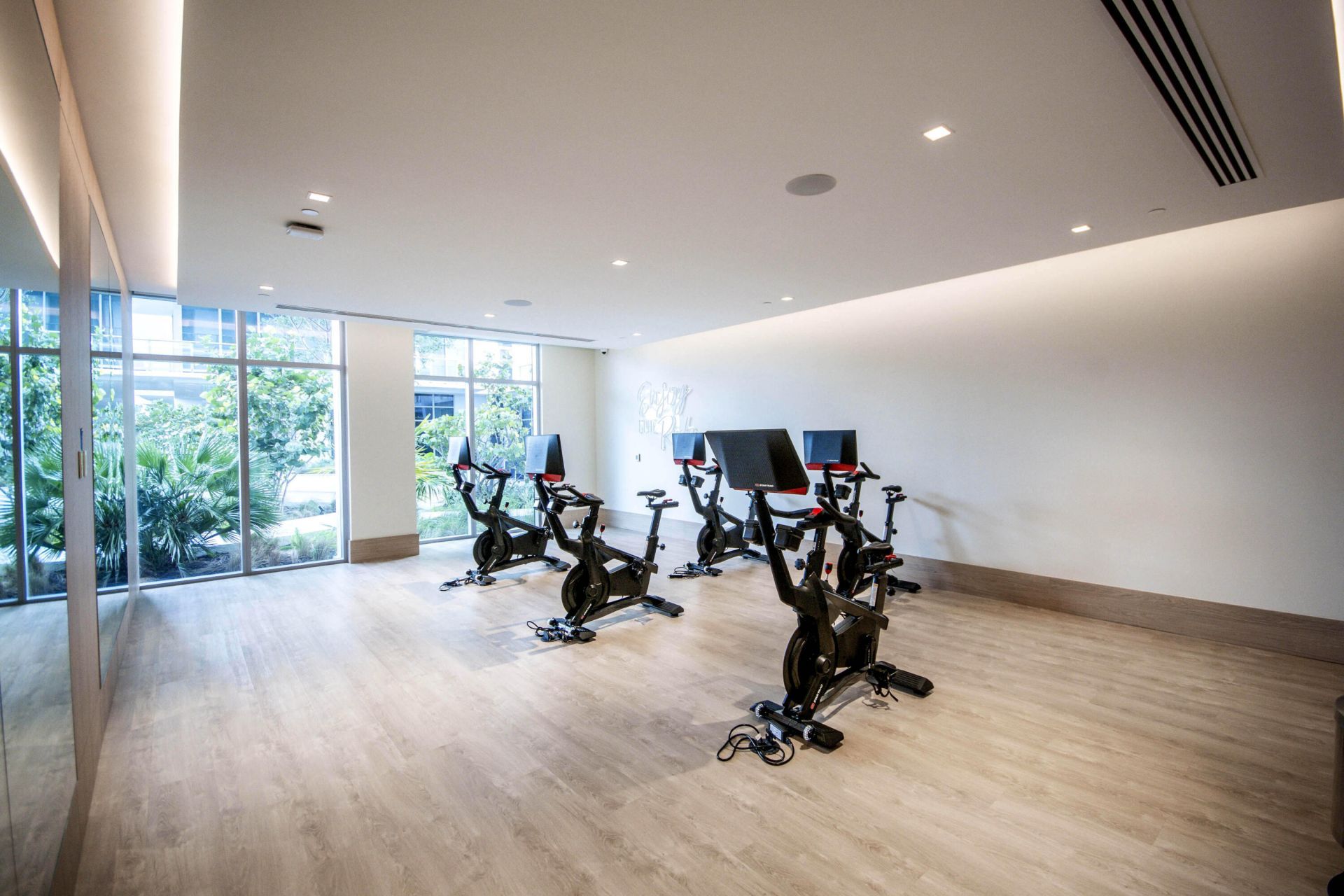 220 Lake Shore Drive, Unit 813, West Palm Beach, FL 33403 Photo