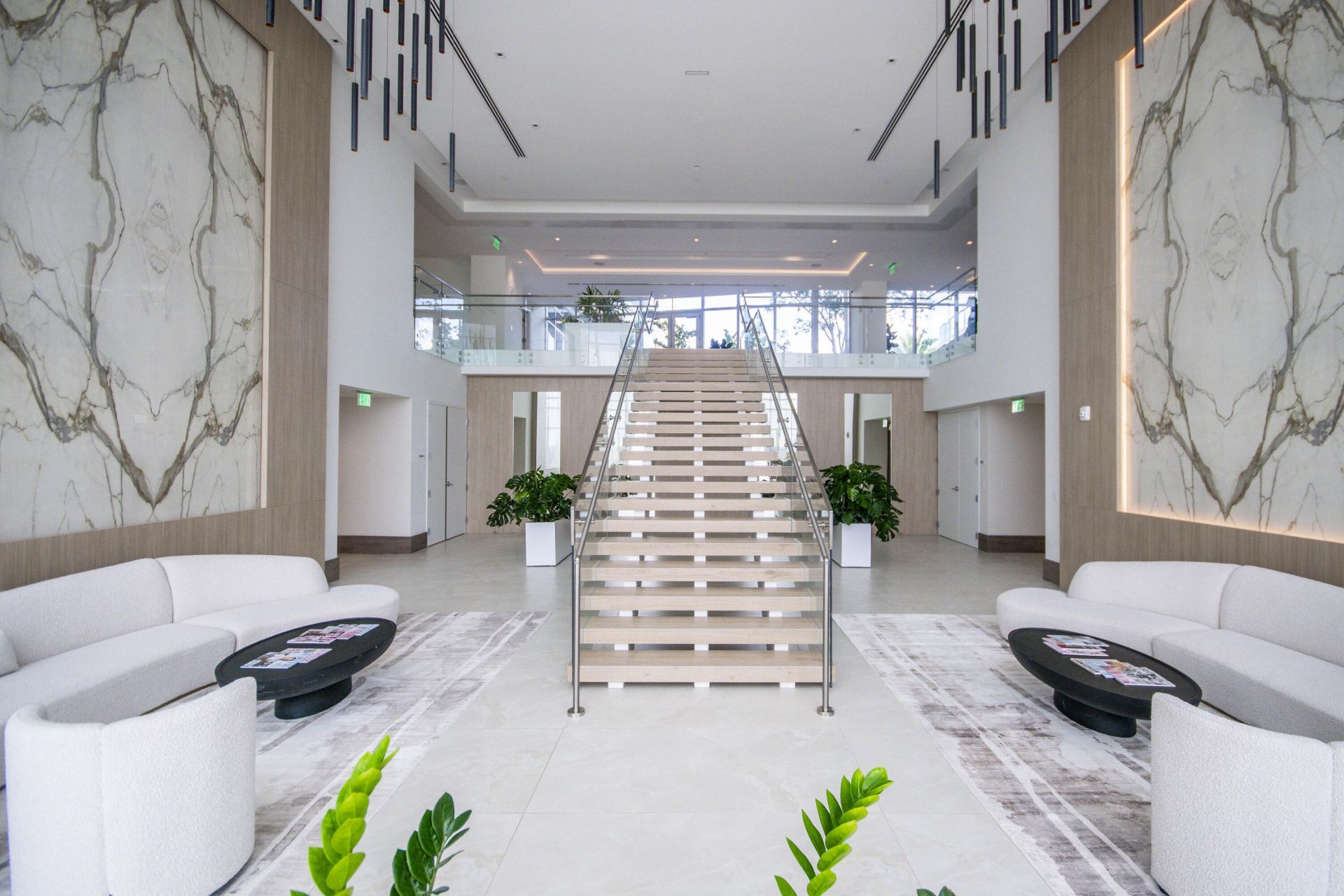 220 Lake Shore Drive, Unit 813, West Palm Beach, FL 33403 Photo
