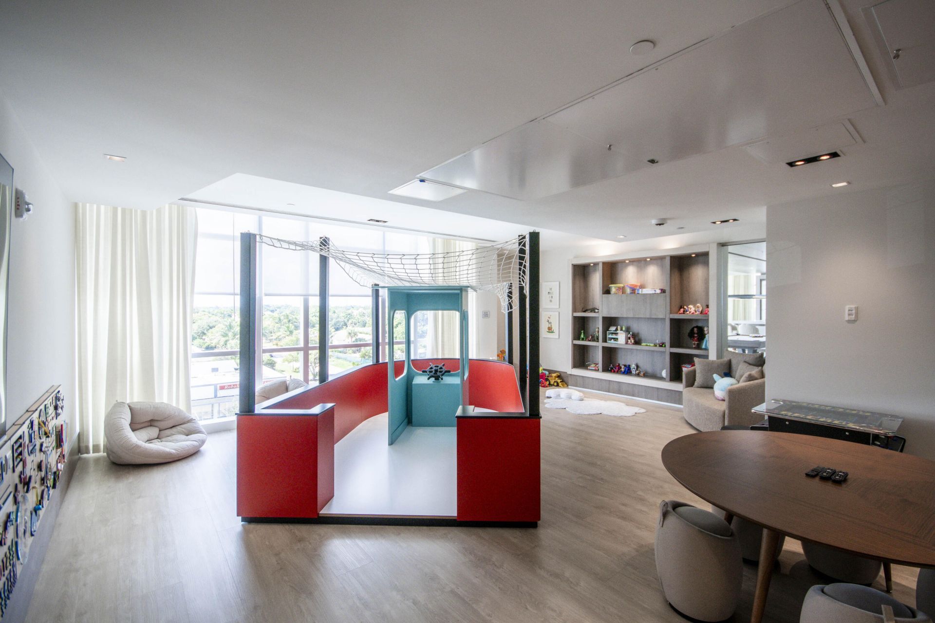 220 Lake Shore Drive, Unit 813, West Palm Beach, FL 33403 Photo