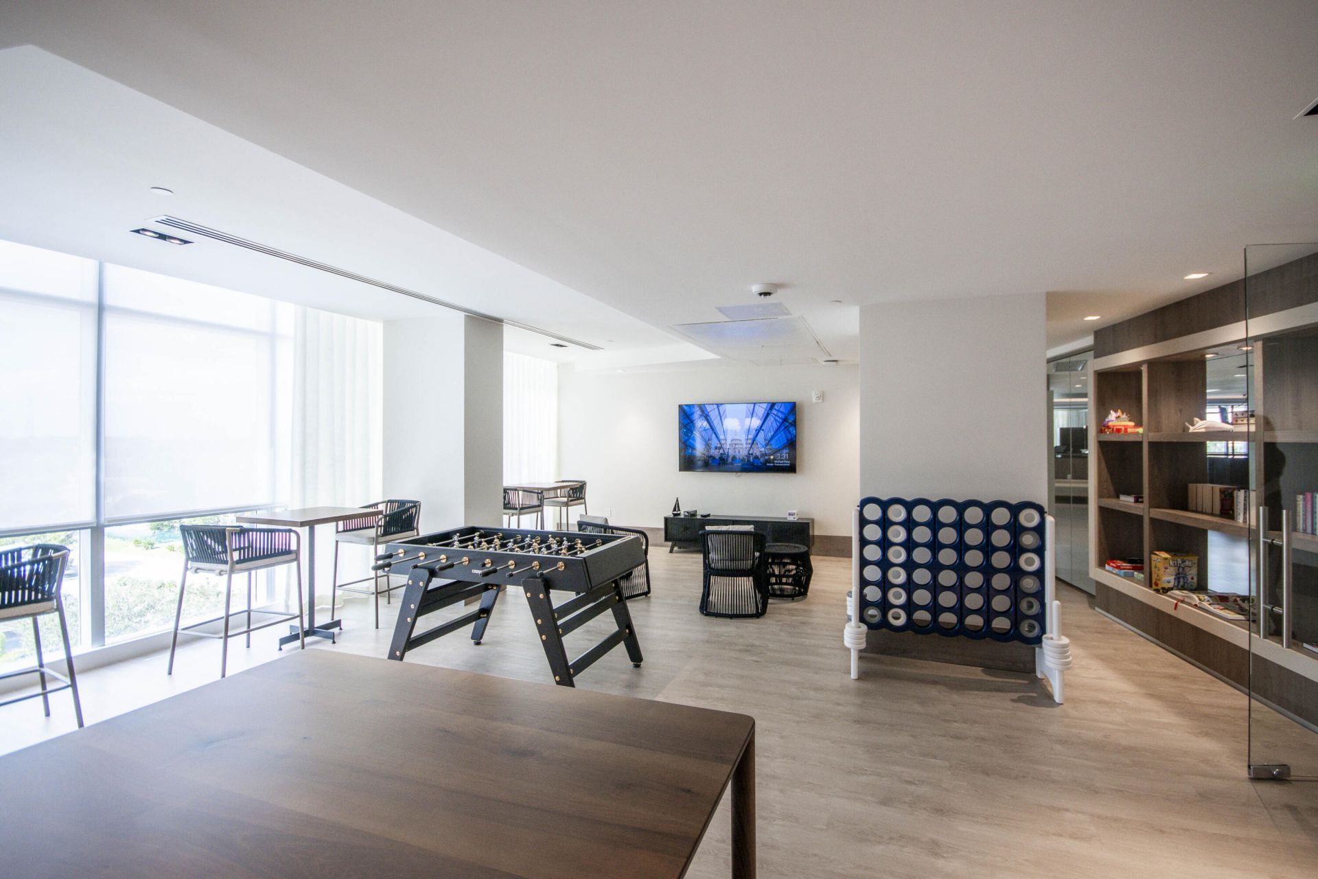220 Lake Shore Drive, Unit 813, West Palm Beach, FL 33403 Photo