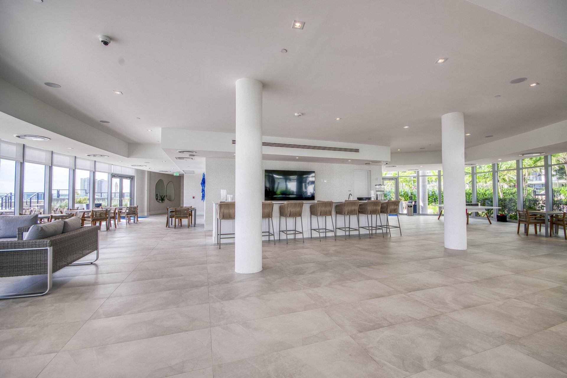 220 Lake Shore Drive, Unit 813, West Palm Beach, FL 33403 Photo