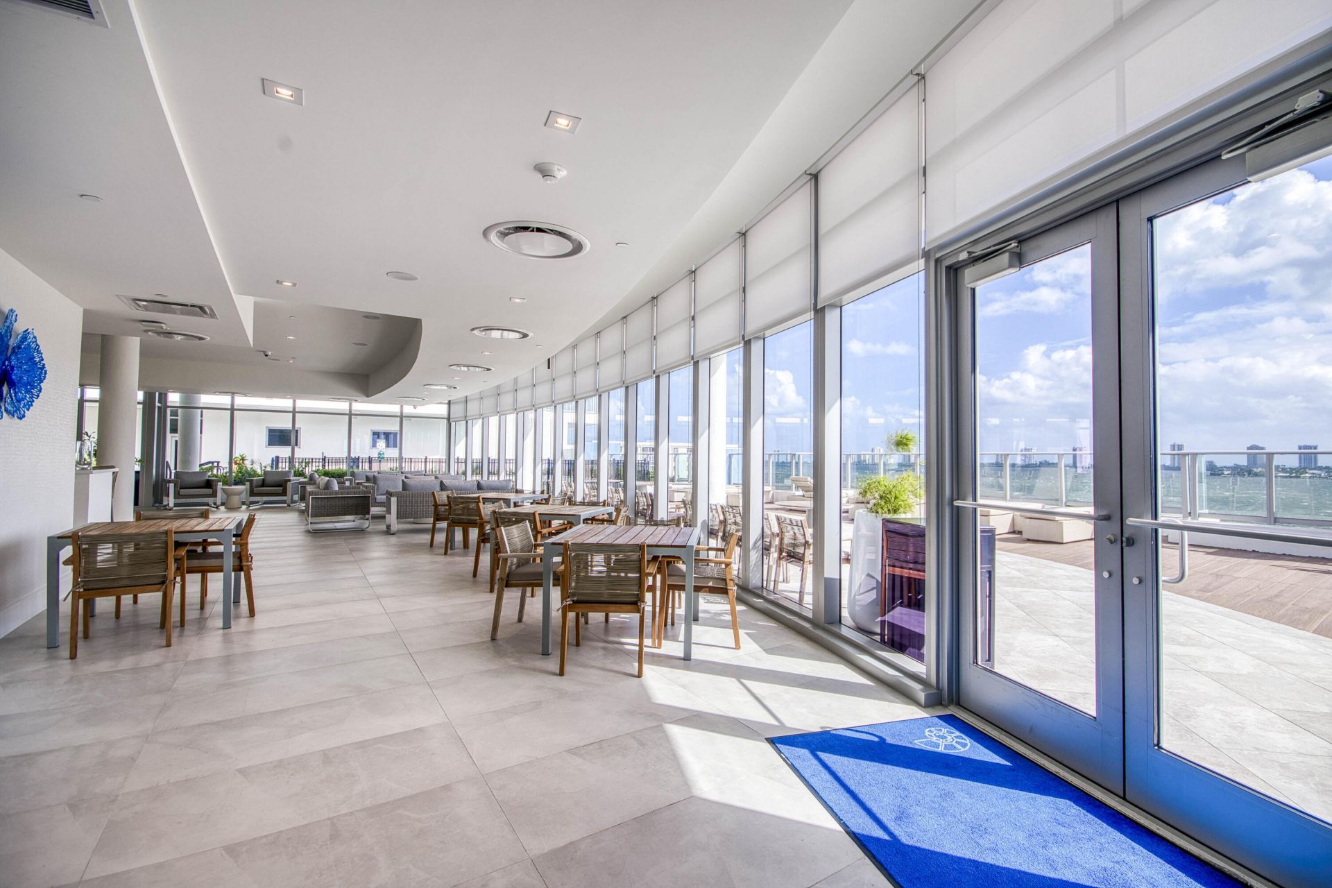 220 Lake Shore Drive, Unit 813, West Palm Beach, FL 33403 Photo