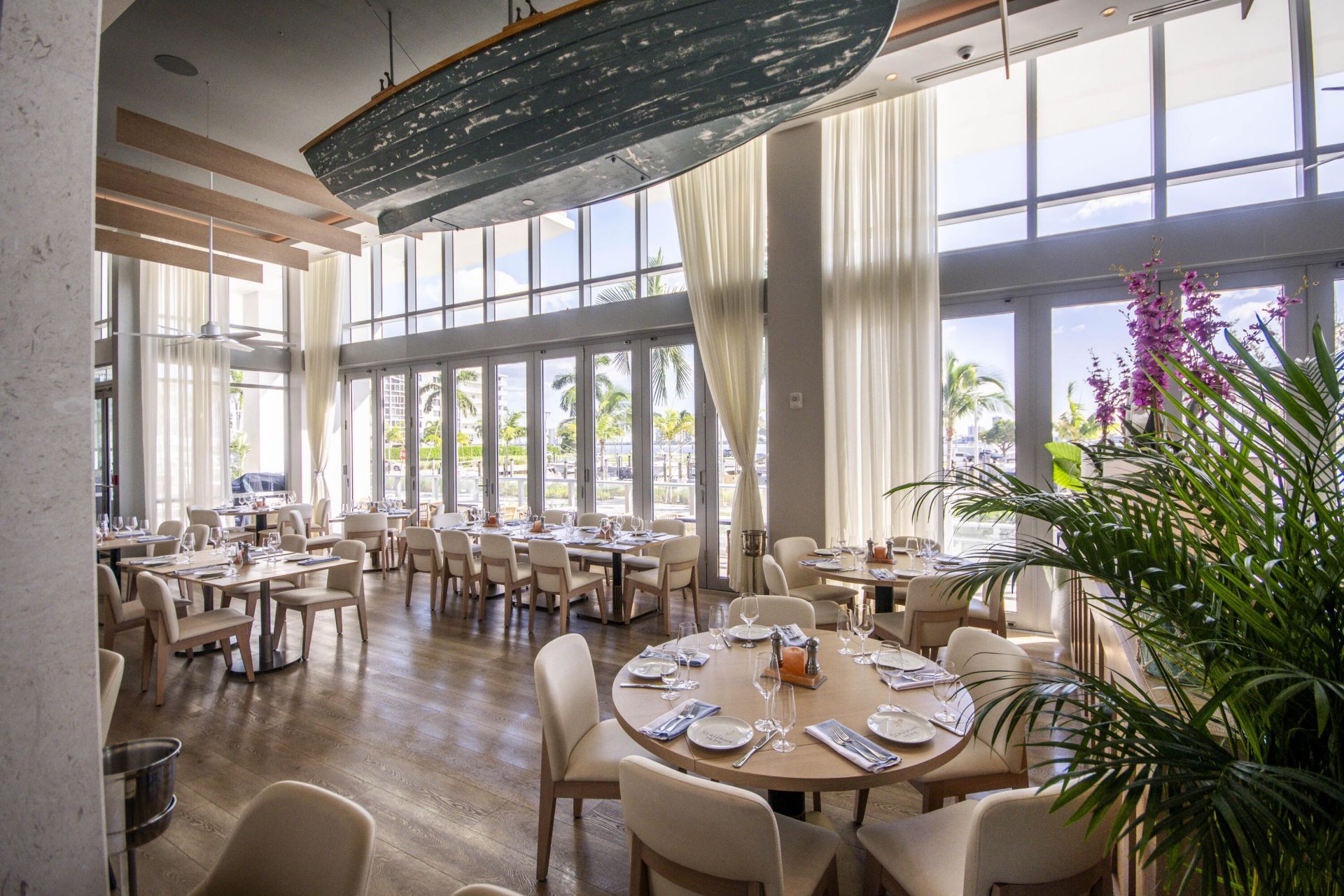 220 Lake Shore Drive, Unit 813, West Palm Beach, FL 33403 Photo