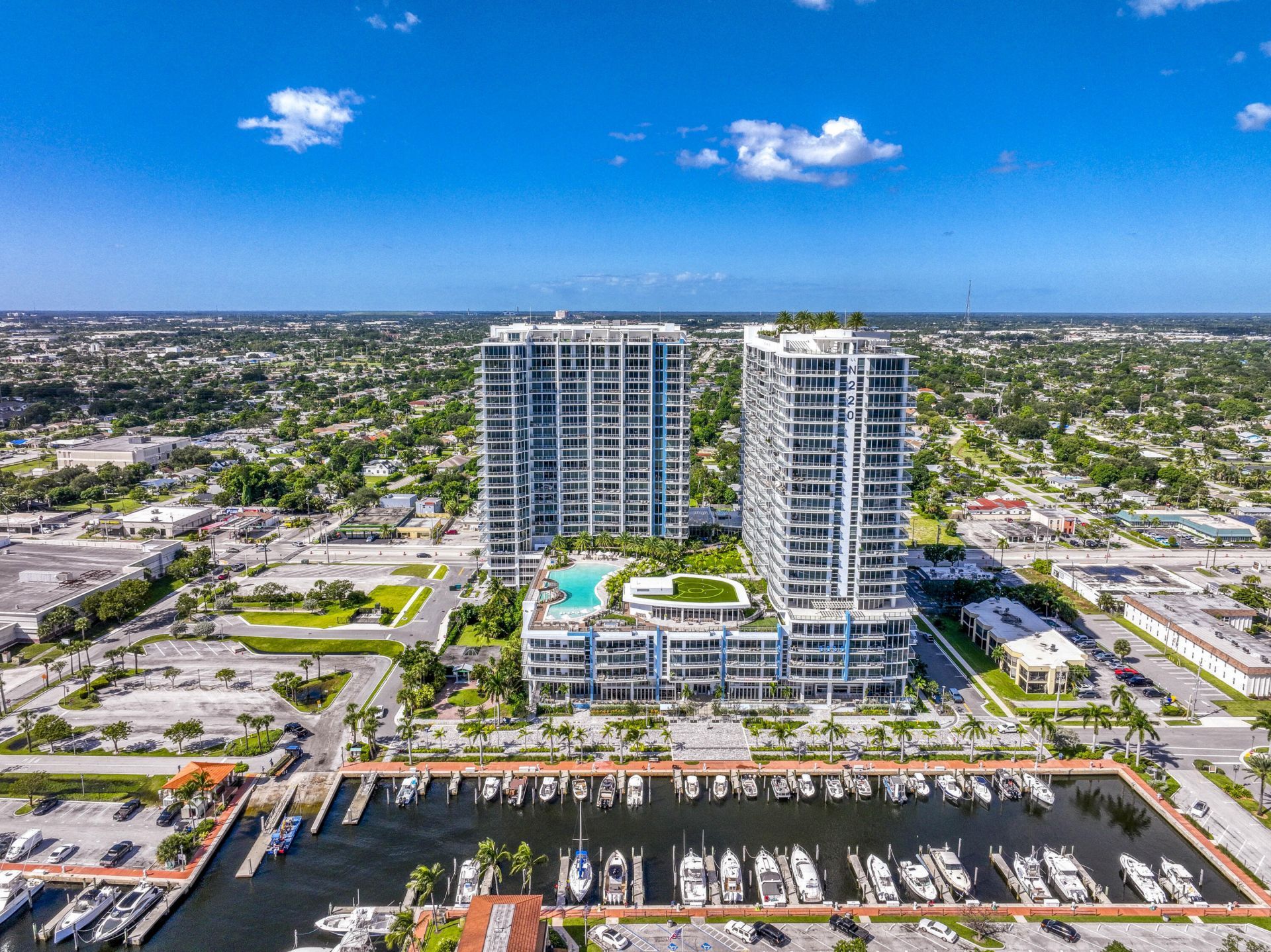 220 Lake Shore Drive, Unit 813, West Palm Beach, FL 33403 Photo