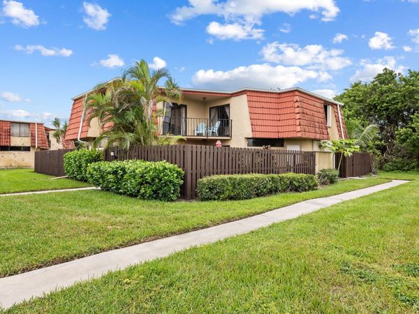8393 Trent Court, Boca Raton, FL 33433