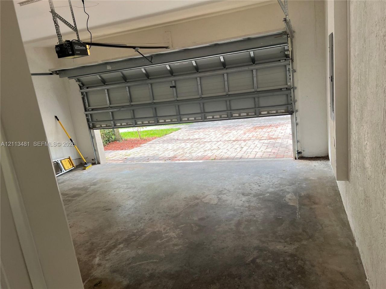 1133 NE 40th Rd , Homestead, FL 33033 Photo