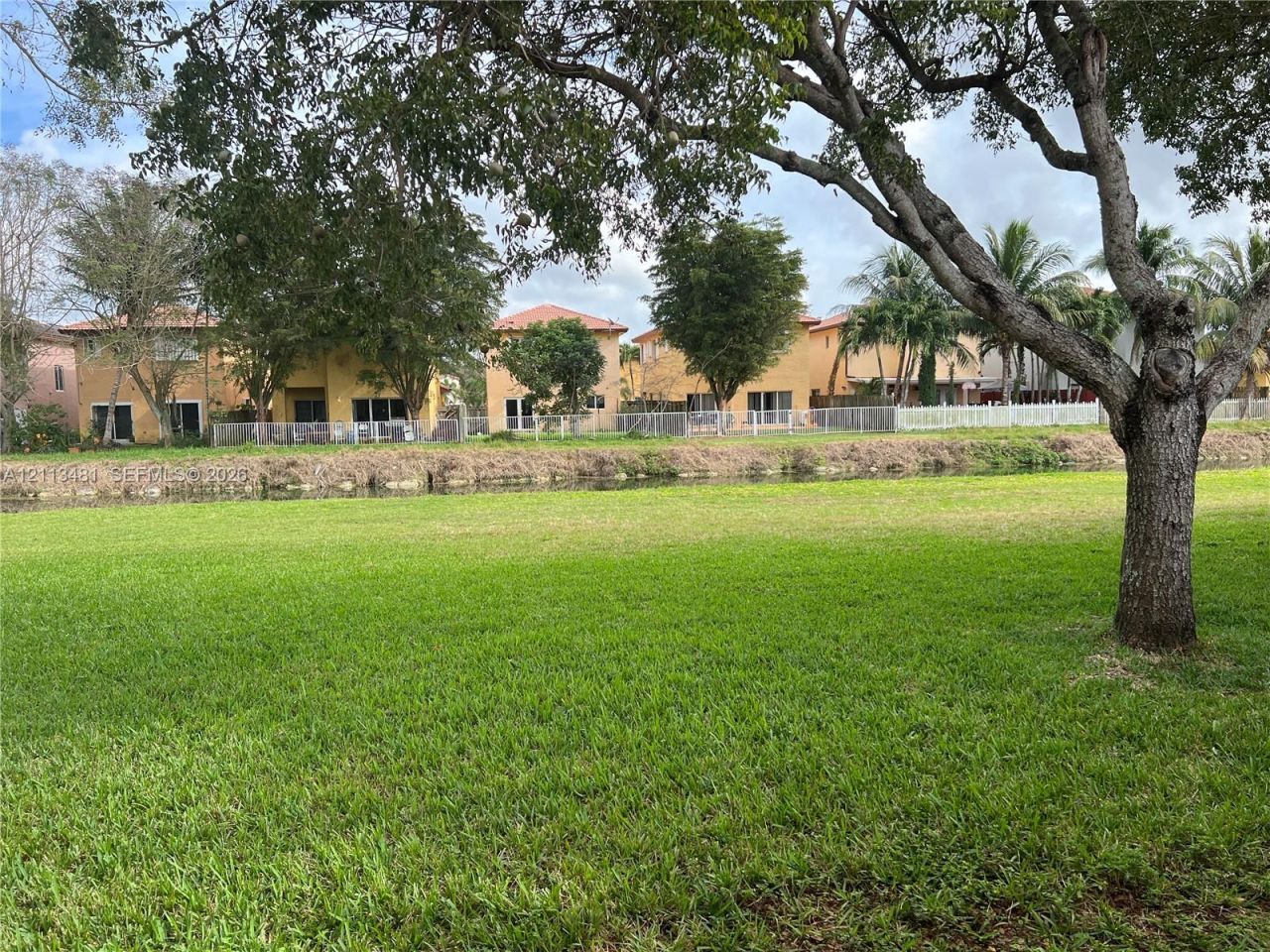 1133 NE 40th Rd , Homestead, FL 33033 Photo