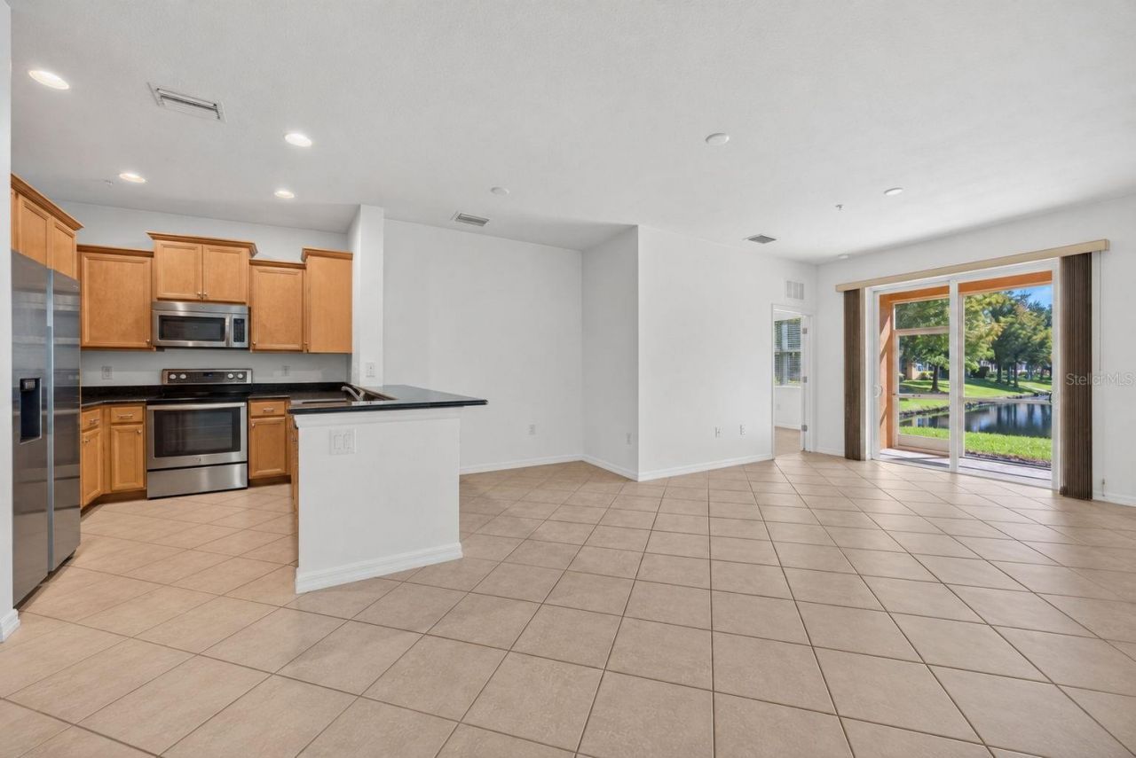 5463 Soapstone Place, Unit 23-106, Sarasota, FL 34233 Photo