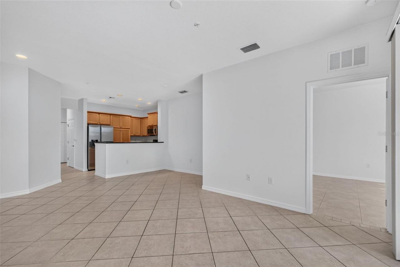 5463 Soapstone Place, Unit 23-106, Sarasota, FL 34233 Photo