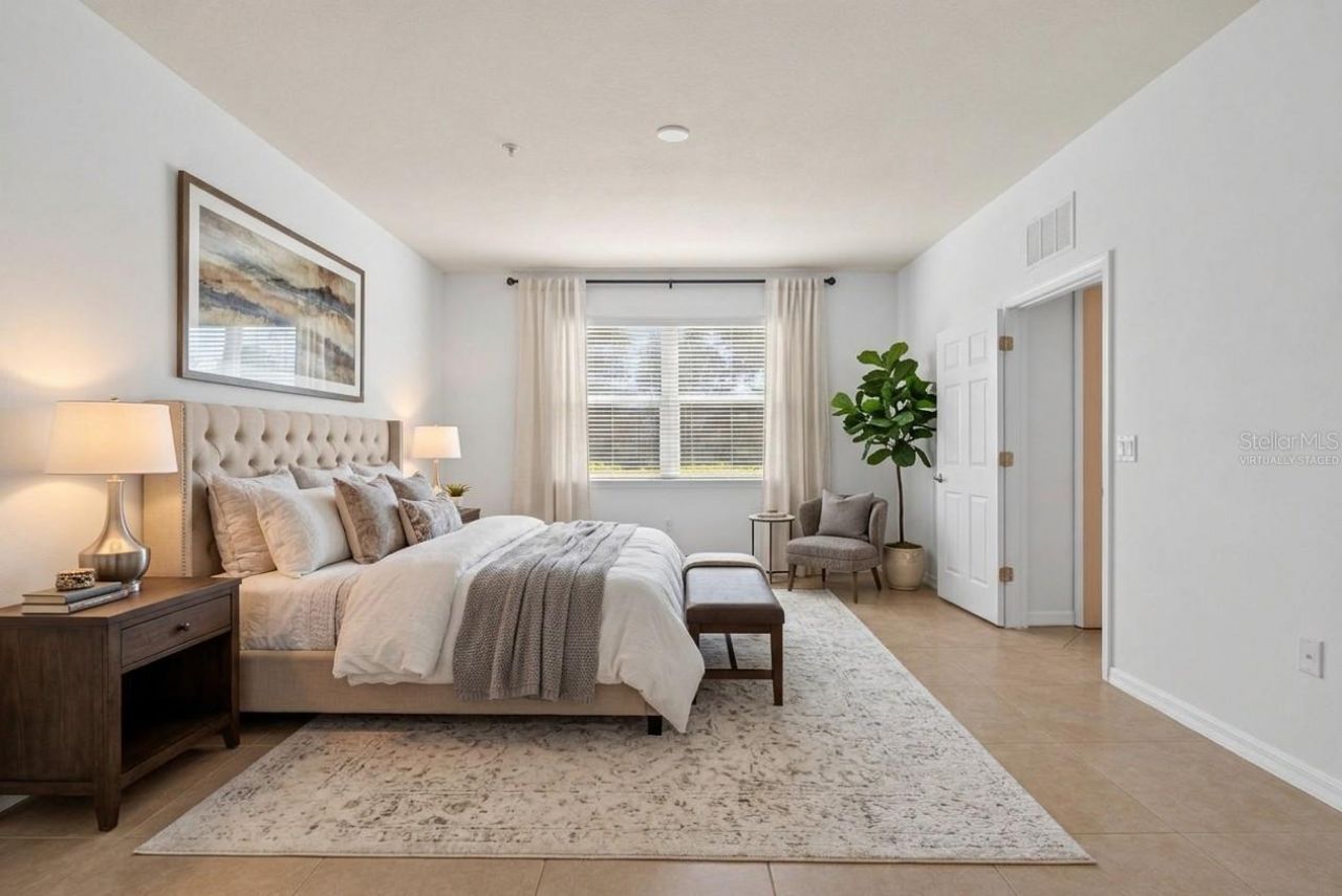5463 Soapstone Place, Unit 23-106, Sarasota, FL 34233 Photo