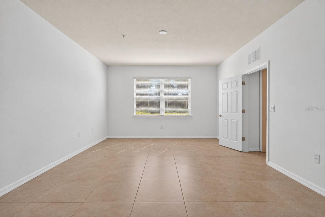 5463 Soapstone Place, Unit 23-106, Sarasota, FL 34233 Photo
